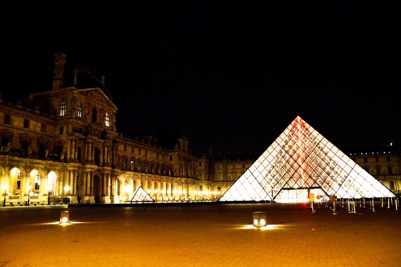 As grandes obras do Museu do Louvre, em Paris