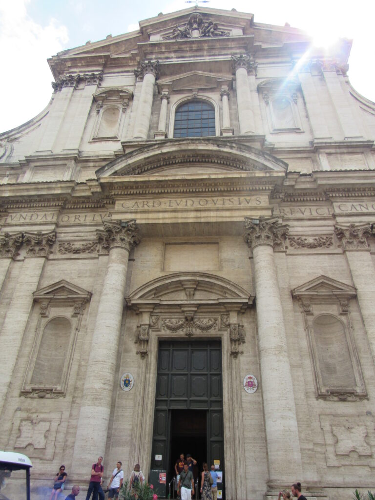 Igreja de Santo Inácio de Loyola, em Roma, e os efeitos de ilusão de ótica Destino Mundo Afora